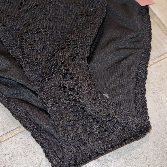 BRAND NEW WITH TAGS VS BIKINI BOTTOMS - Picture 4 of 7